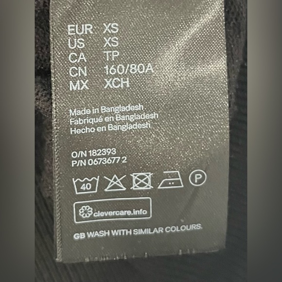 H&M BASICS Black Turtleneck Sweater, Size XS - Picture 4 of 5